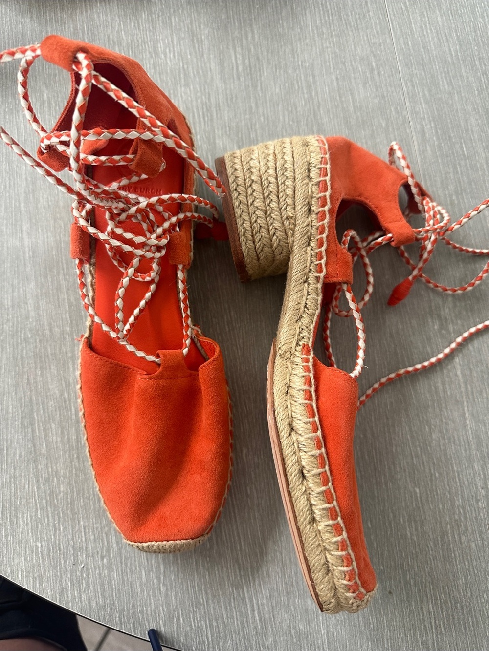 Tory Burch Positano espadrilles in a vibrant orange suede size 8.5M